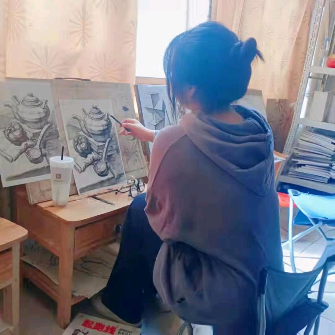 飞    飞