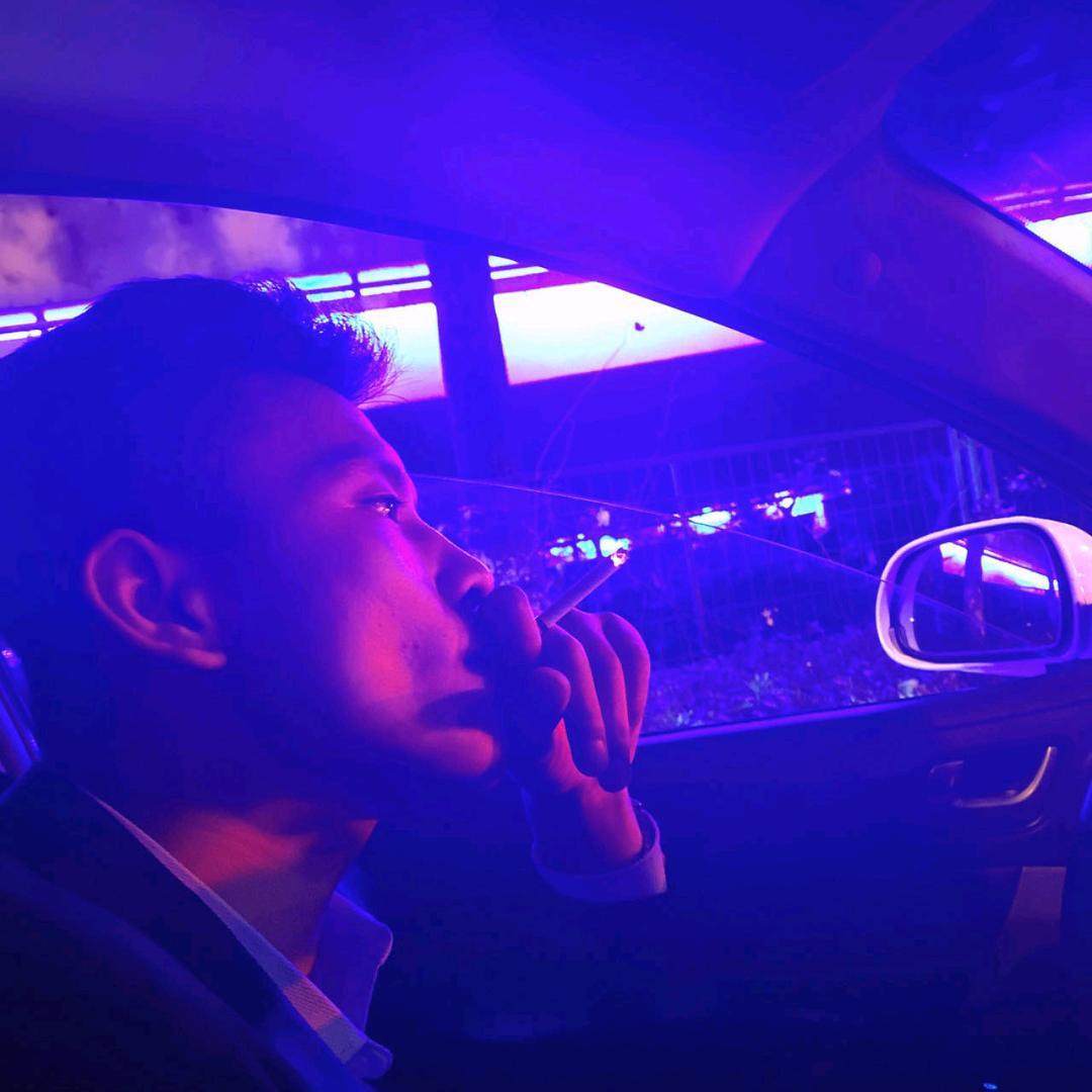 汽车贴膜 装饰电器 手艺人