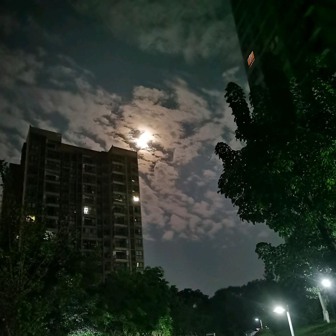 等