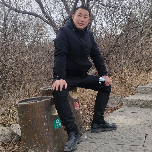 萧闫边☞小伍哥