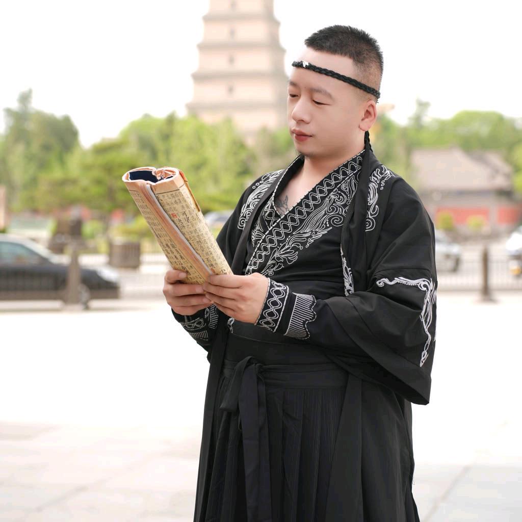 爱搭不惜李先生