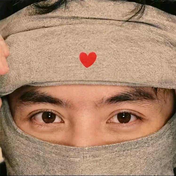 瘦巴巴的老爷们儿