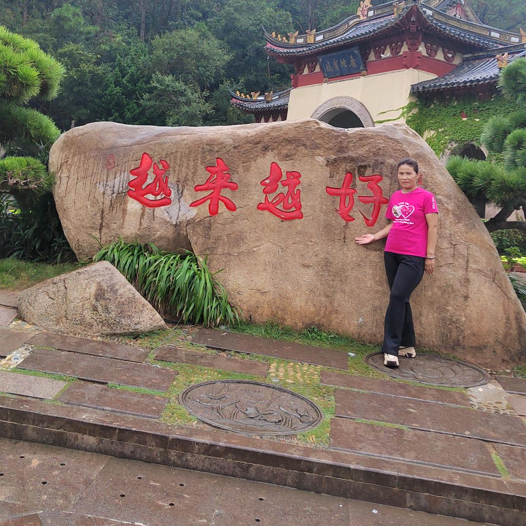 带刺的玫瑰