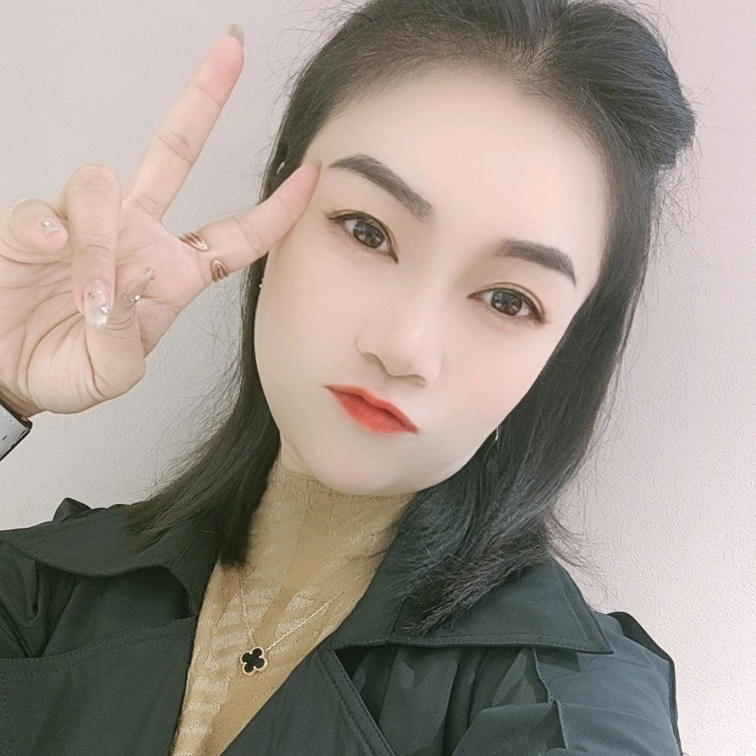 廖小芳(美学穿搭)