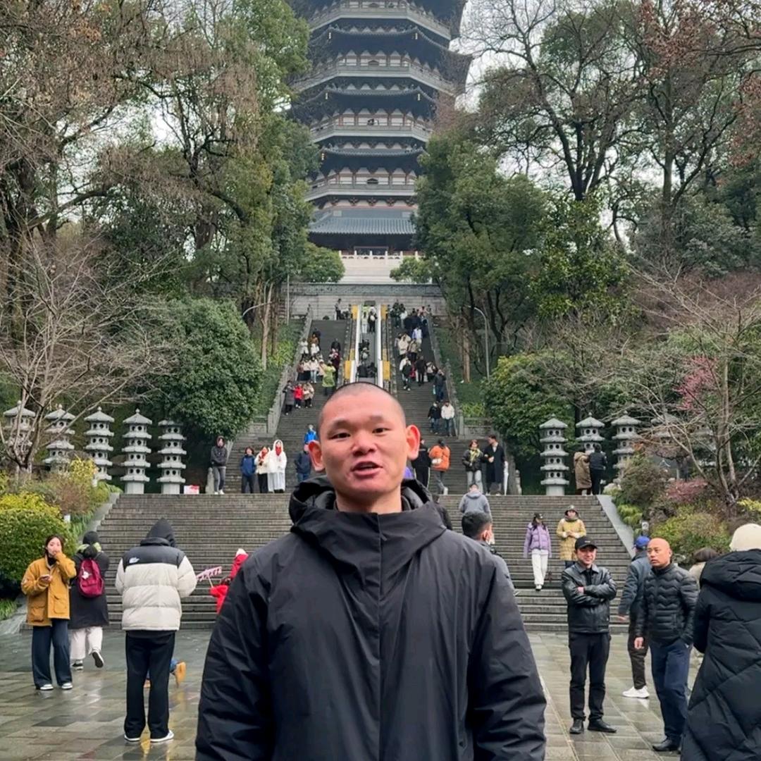 凡欧-湖远行（励志少年）