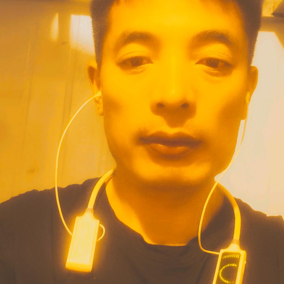 阳光明媚