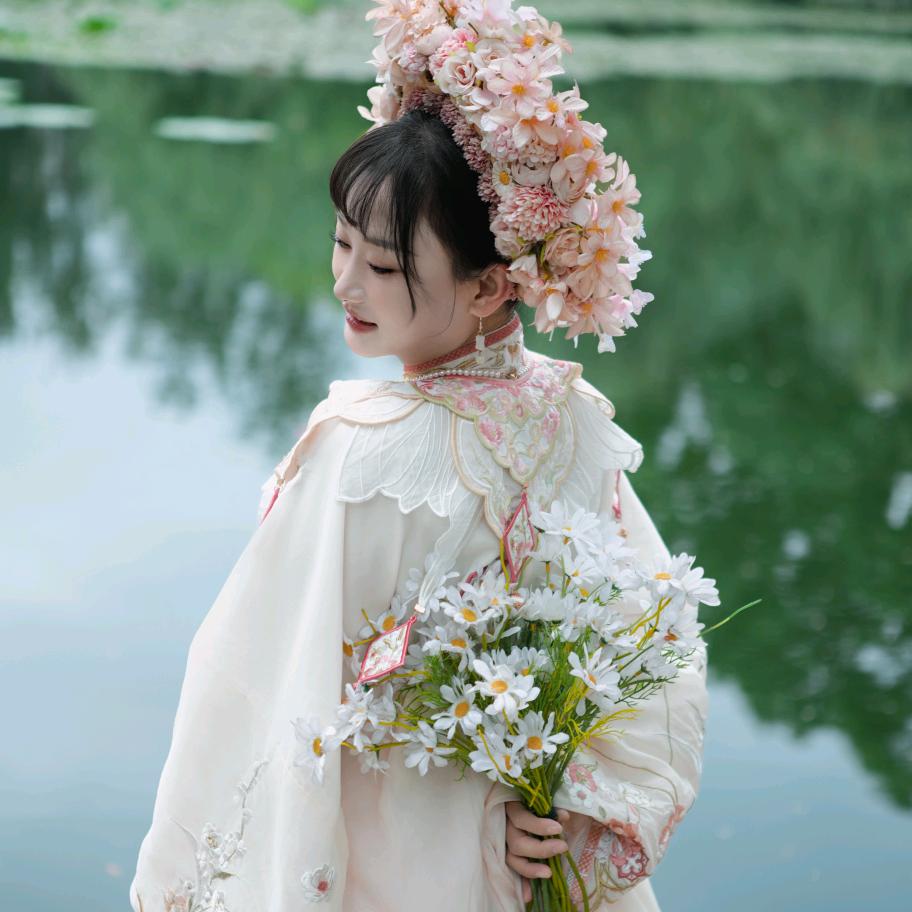 爱笑的李无敌٩̋(๑˃́ꇴ˂̀๑)