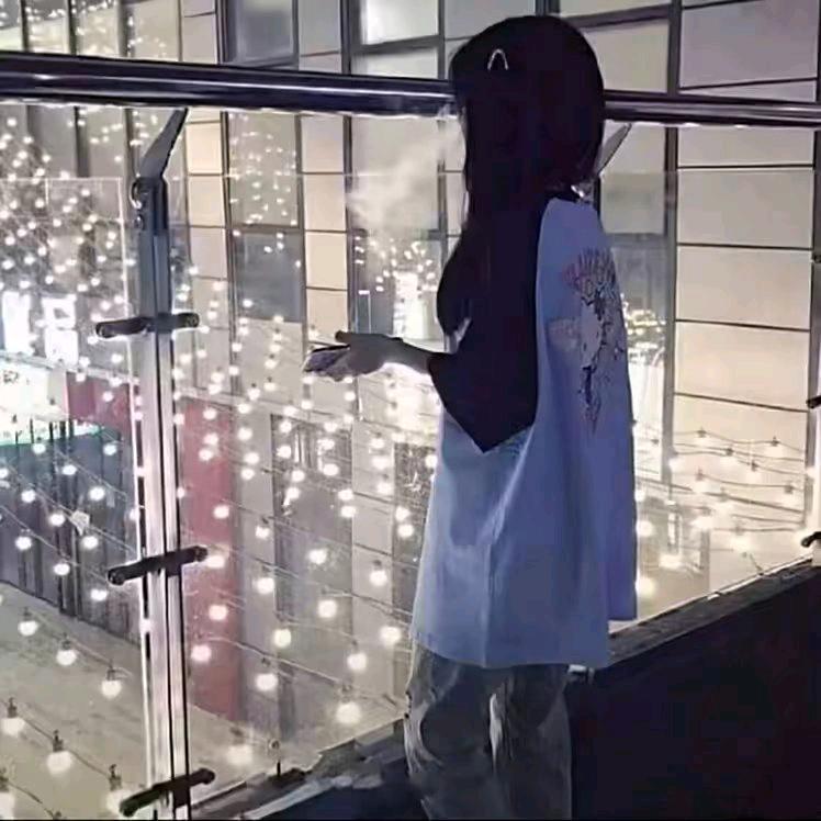 -.小新^