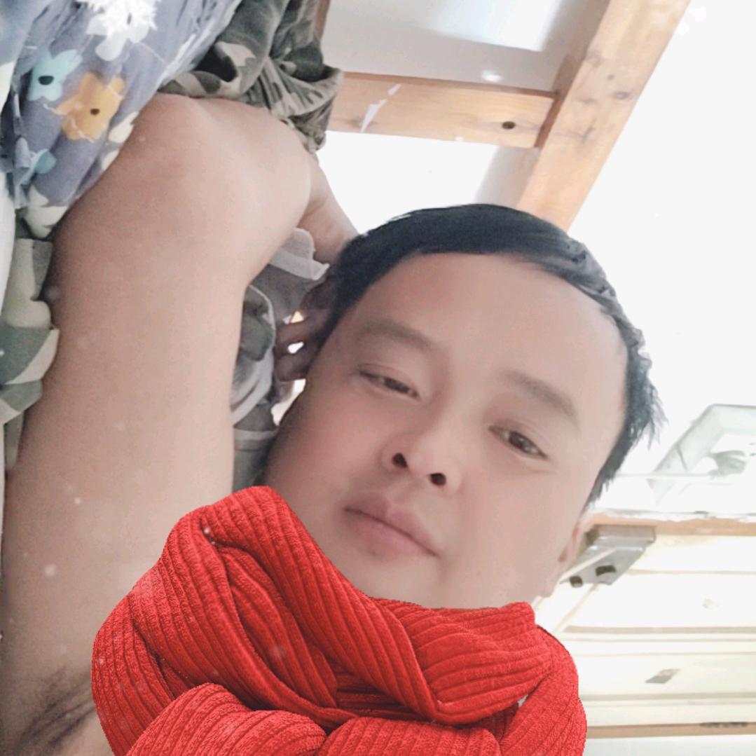 “酷盖😎龙少”