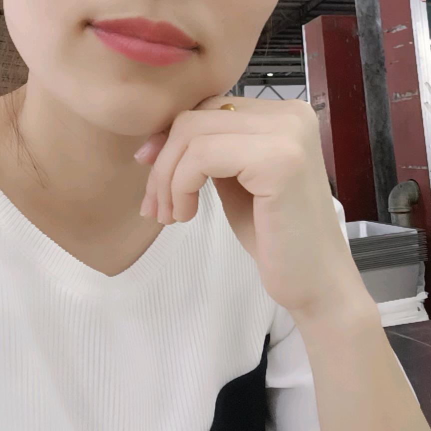 （三个女儿)92年的宝妈一人带四娃