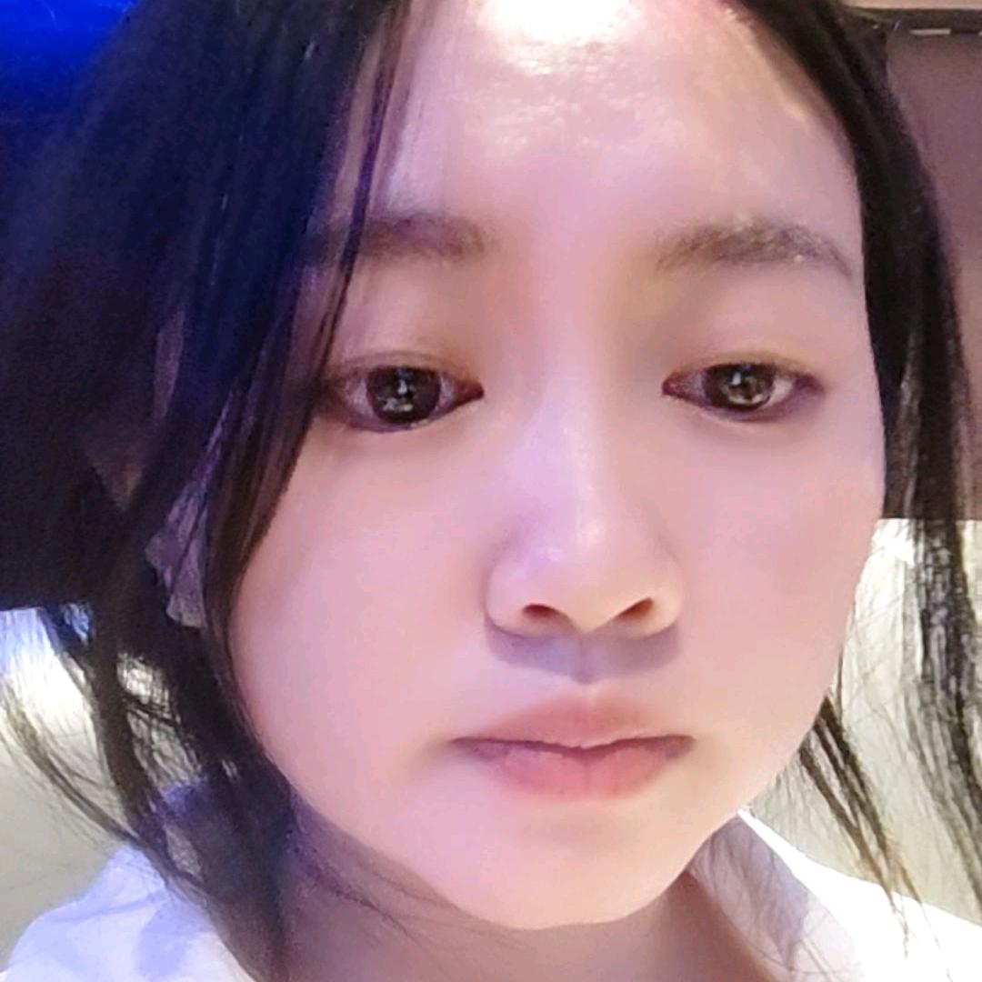 黄圃做汤足的川妹子