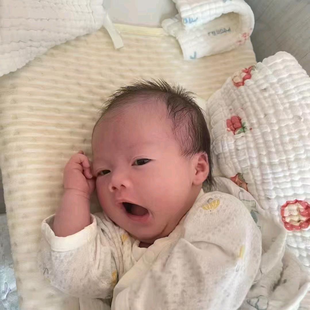 长沙县黄兴镇笑雯百货店（个体工商户）
