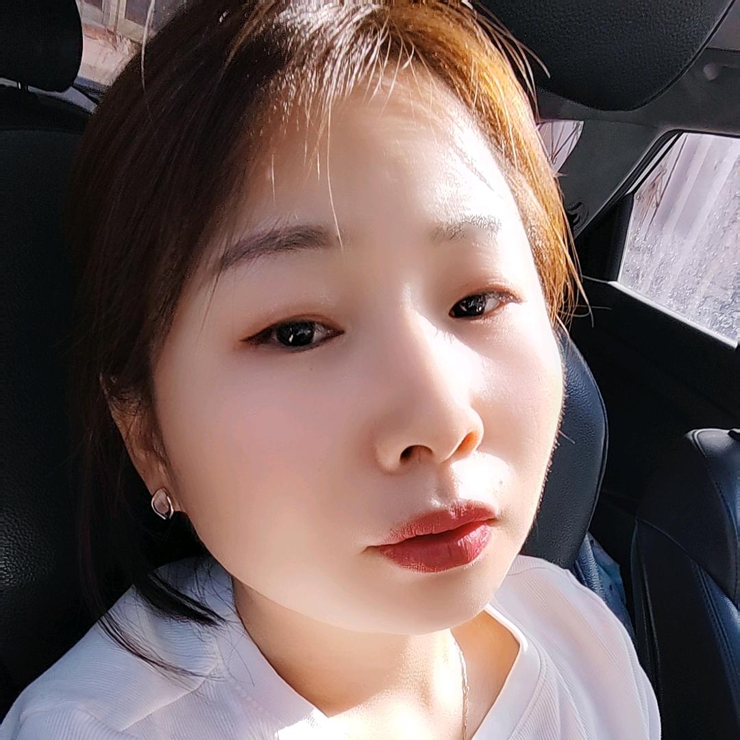 英子