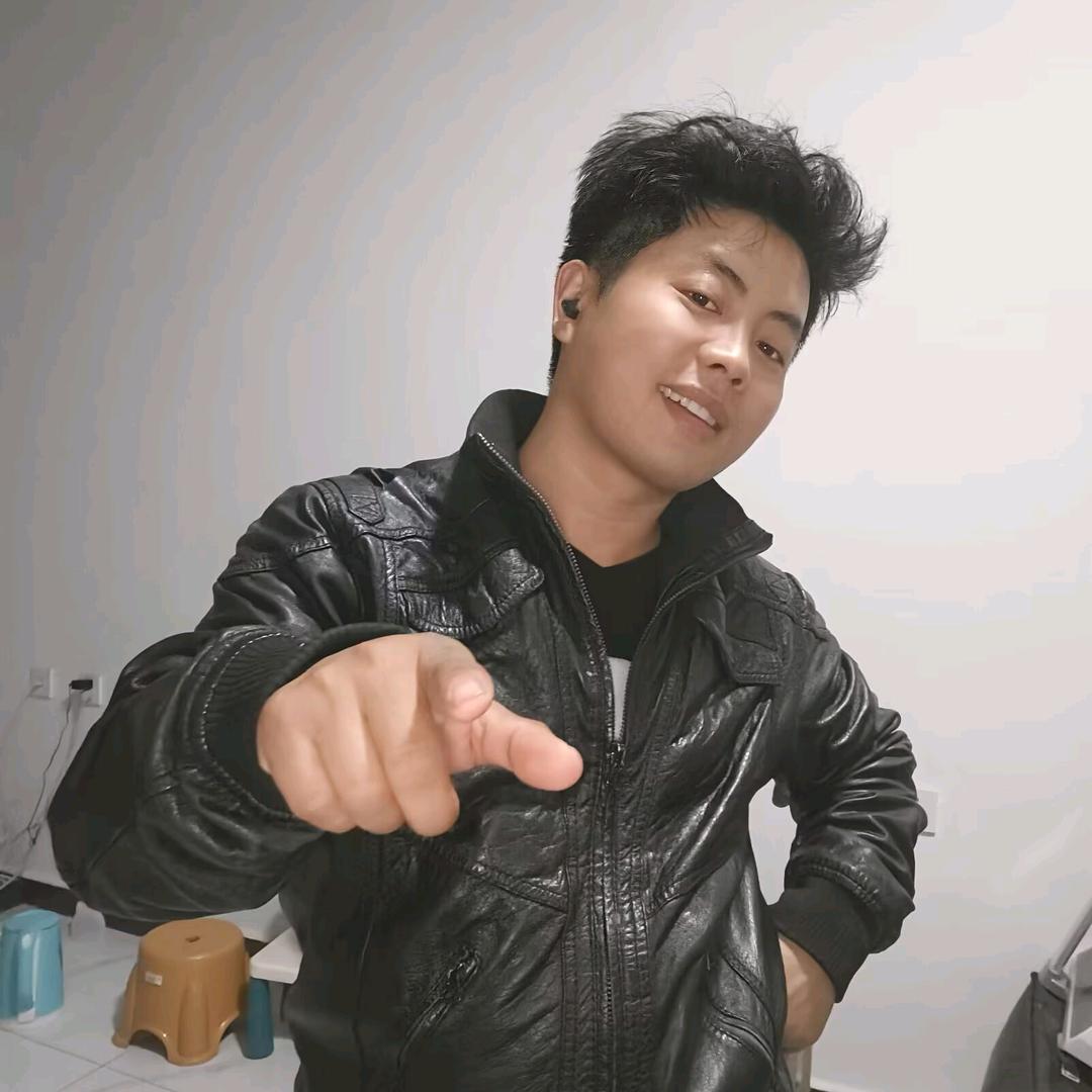 冬冬在路上