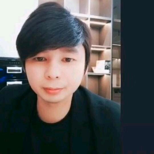 白沙哥二手车，开4米2平板货车游全国