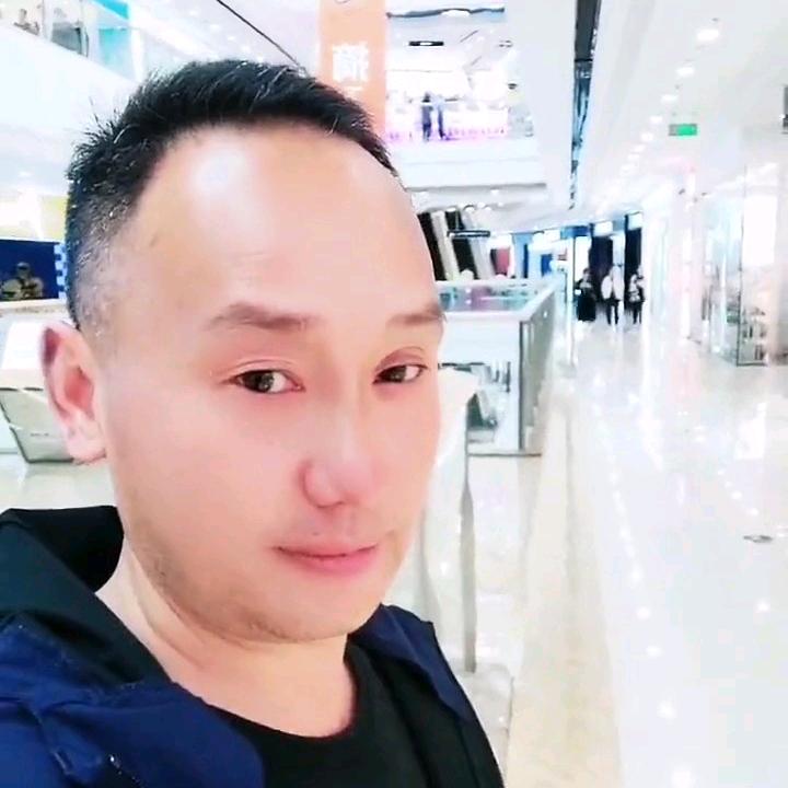小镇上的男人