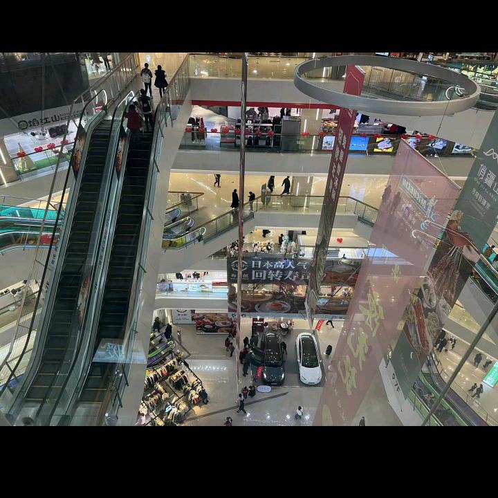 酒馆里的猫💧¹⁰¹8