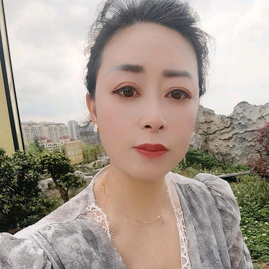 养家糊口的女人@