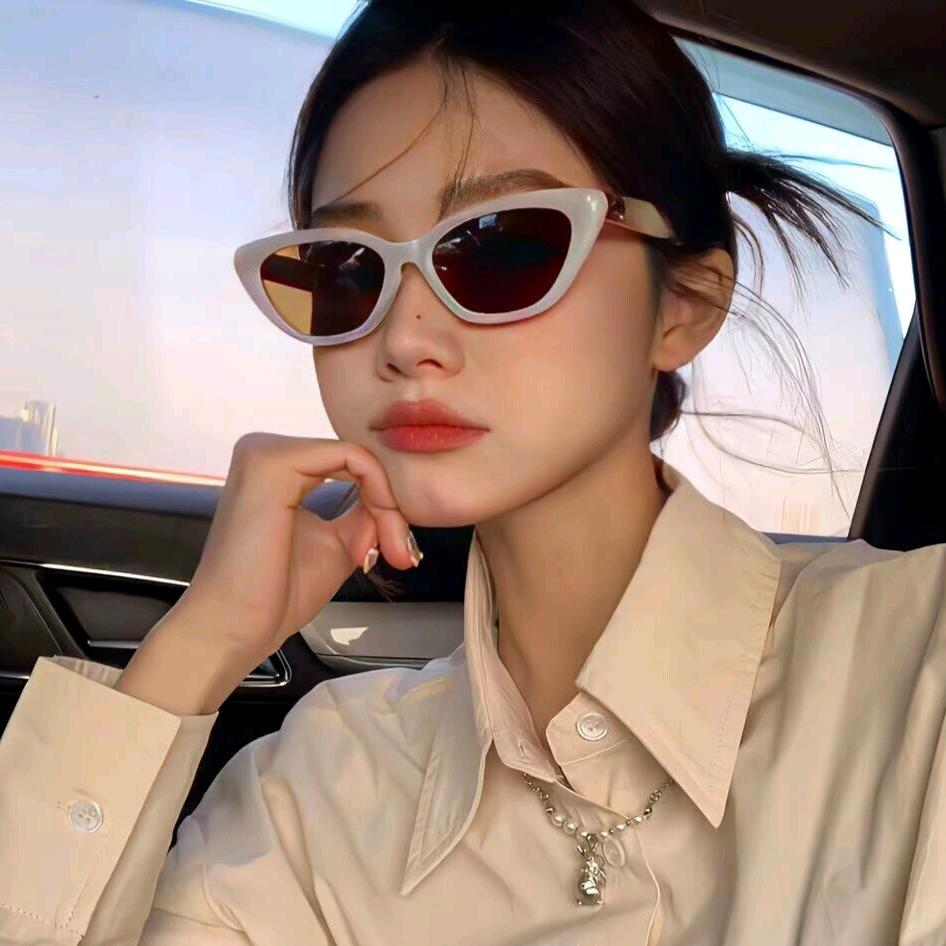 HhuiH
