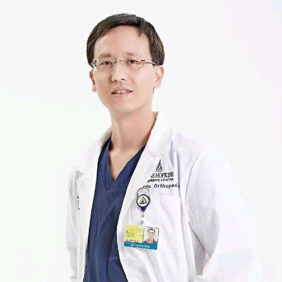 儿童骨科医生唐欣