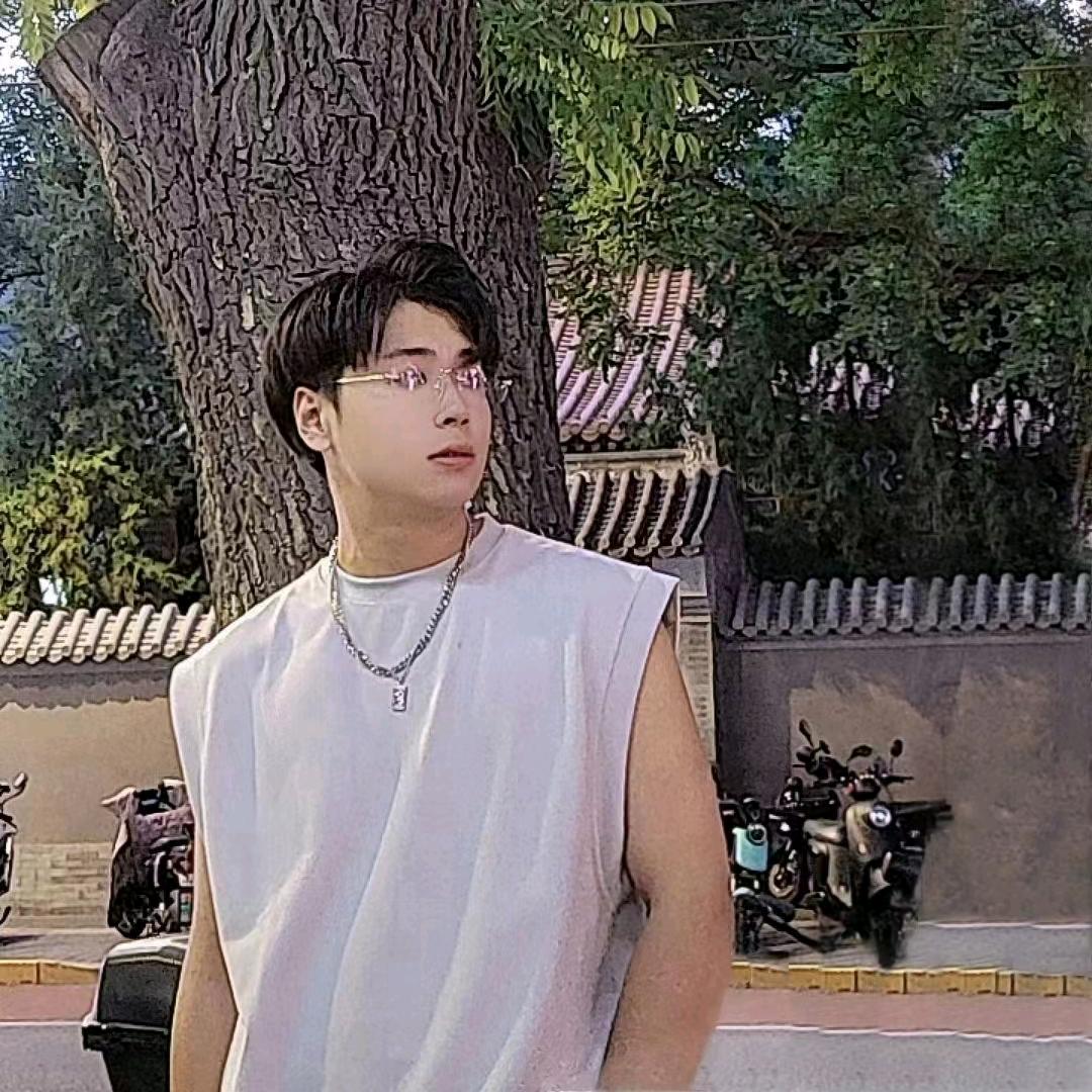 黎明.（增肌中)