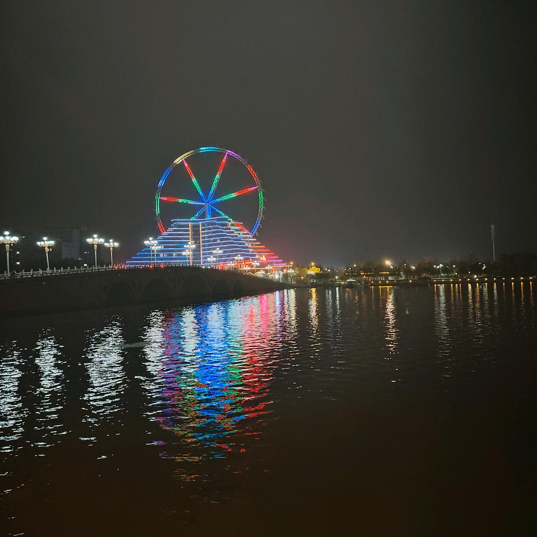 @川川