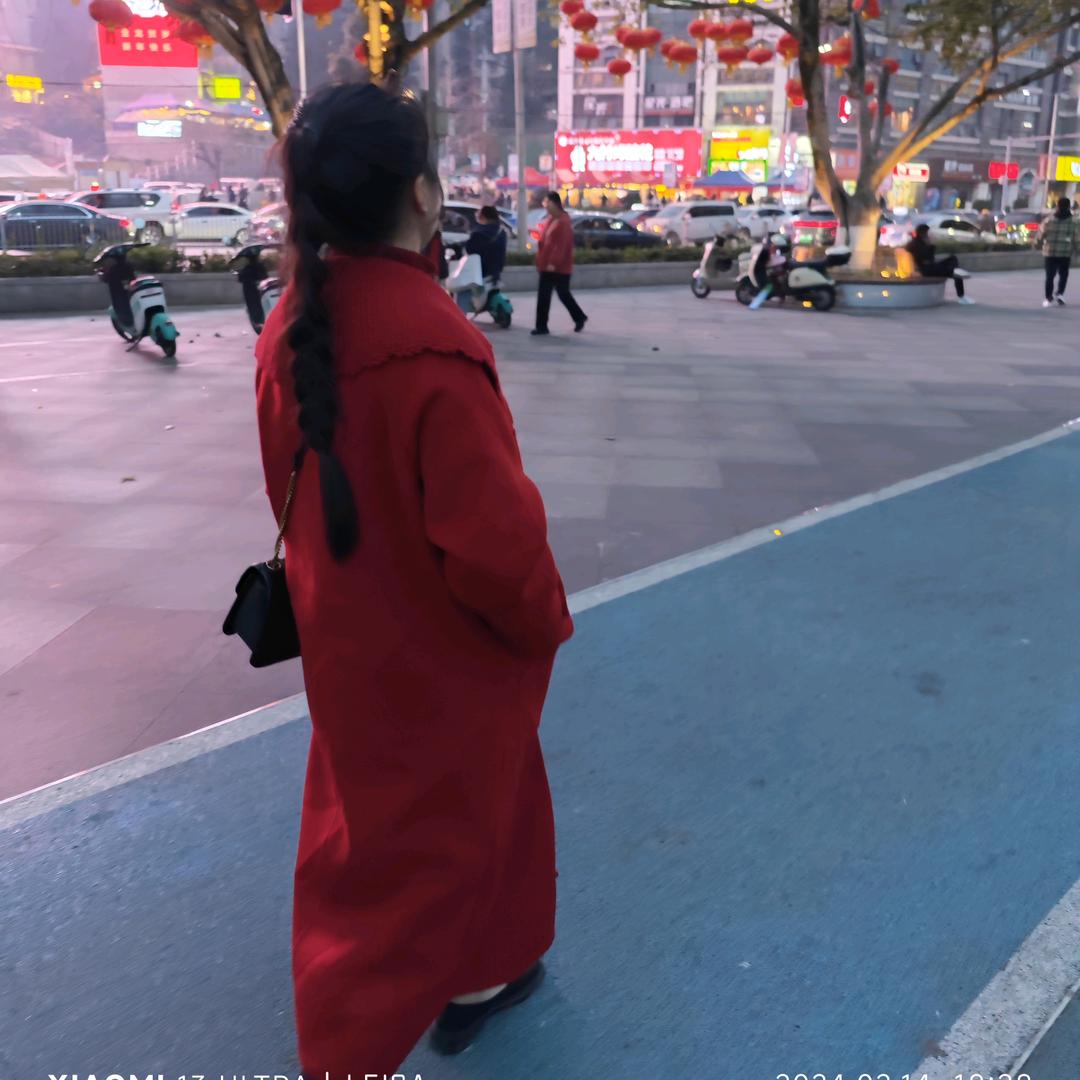 小美的女装实体店