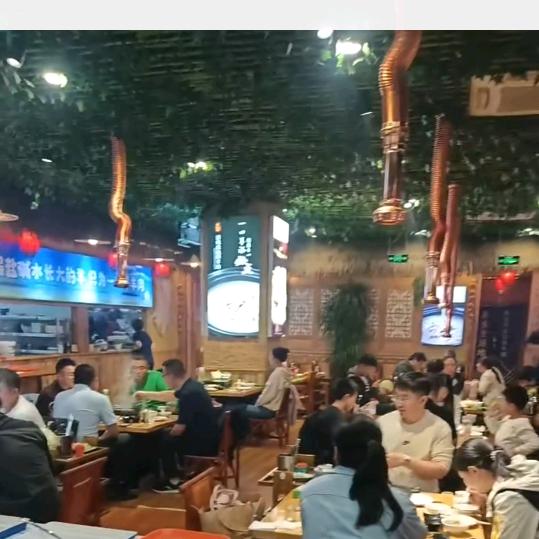 把羊肉当三文鱼的胖胖