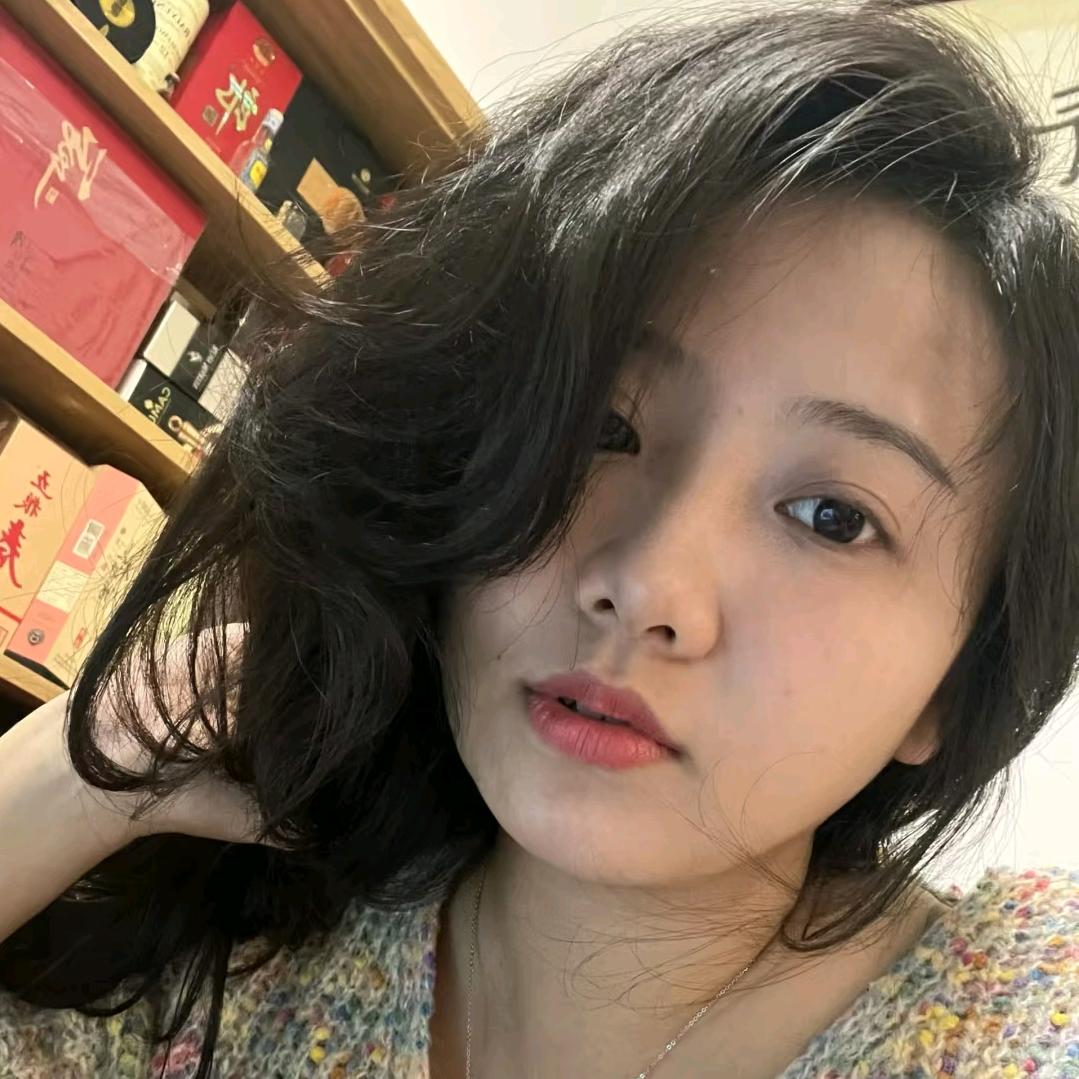 草莓味儿甜筒