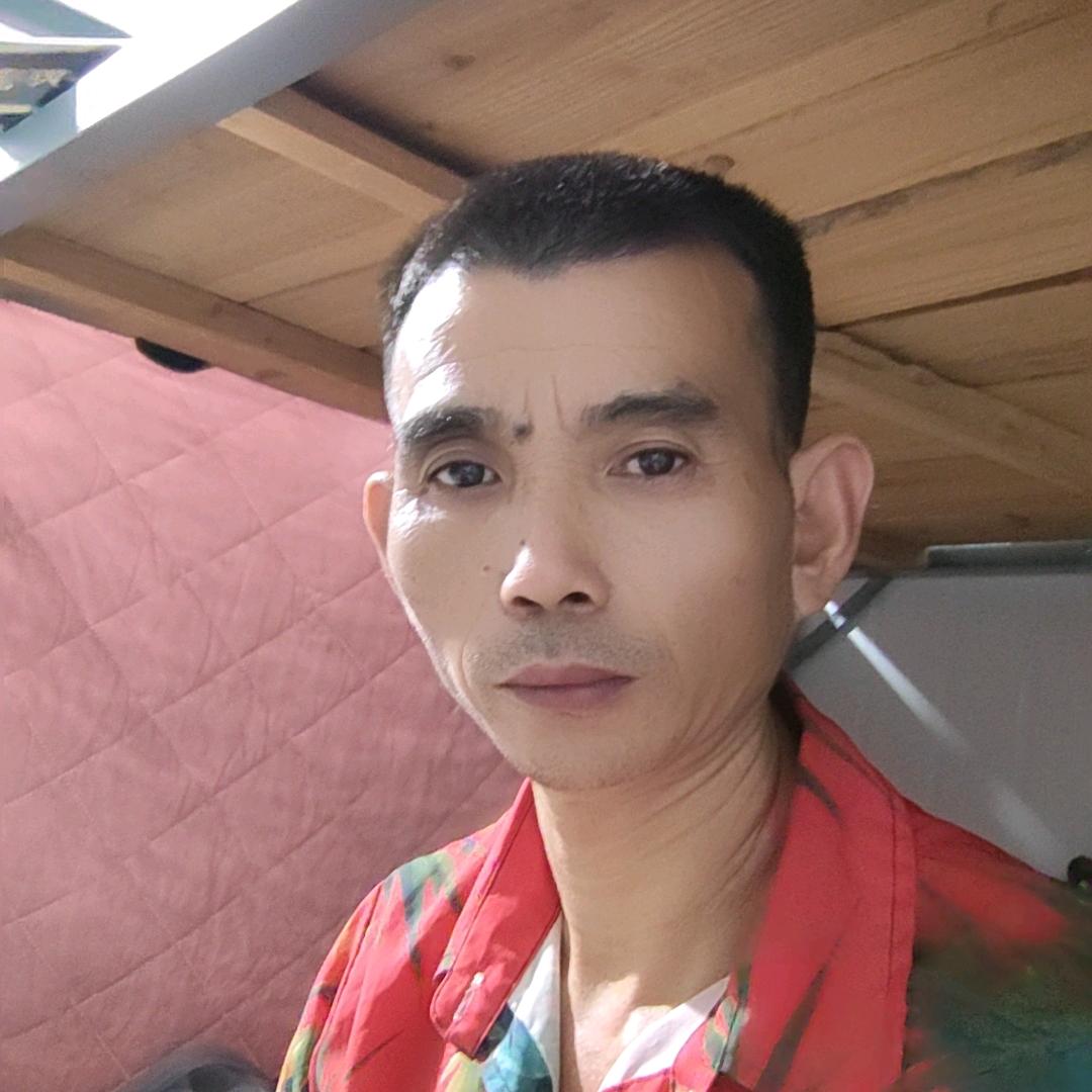 山歌娱乐小主播