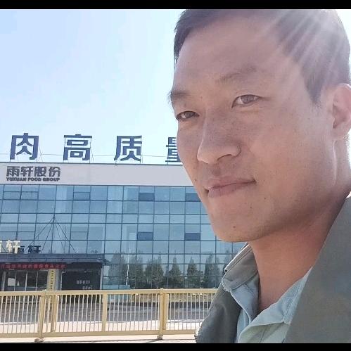 张光辉养羊
