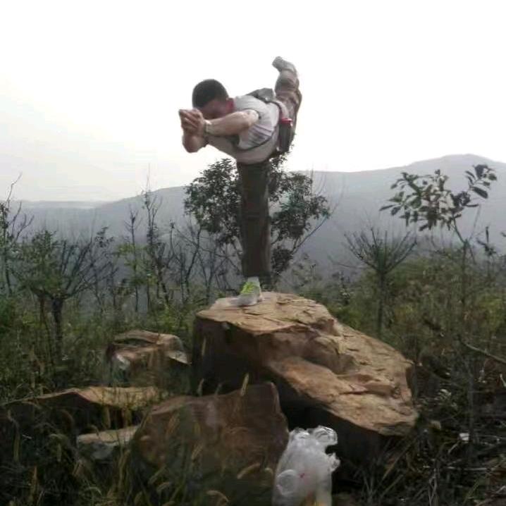 河南 农村跑调哥 爱唱歌交友