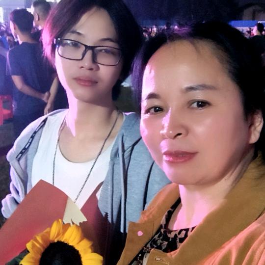 《桂林婆果业》玲姐