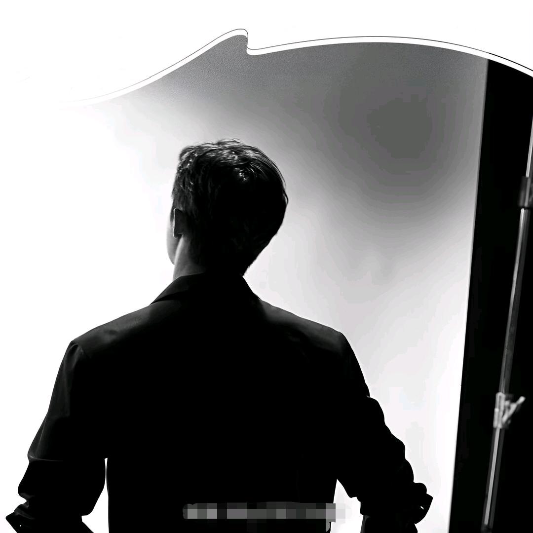 🚬ઈ❃⃕小白哥ッ༗࿐