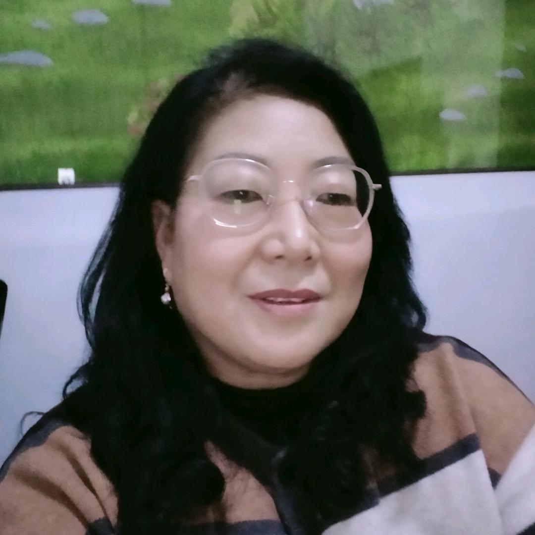 春暖(｡･ω･｡)花开