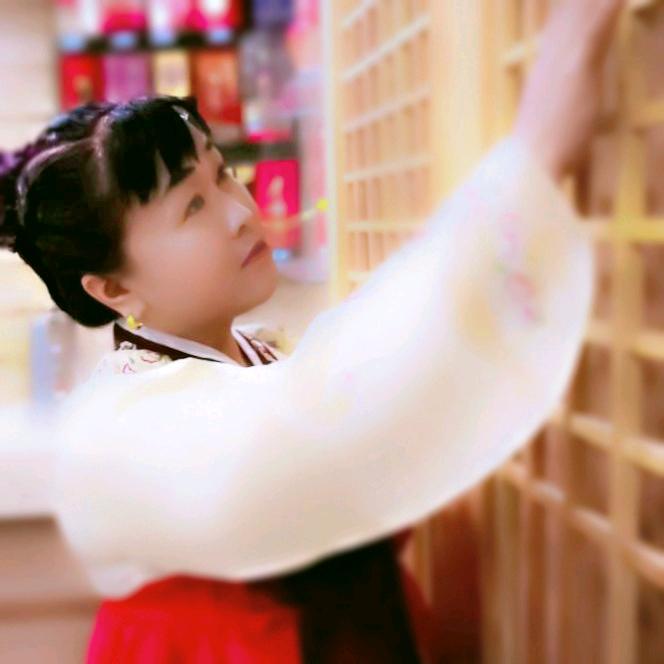 晶🌺🌺（承蒙厚爱)