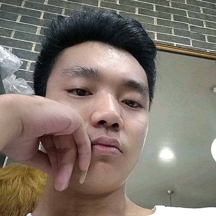 钟洋