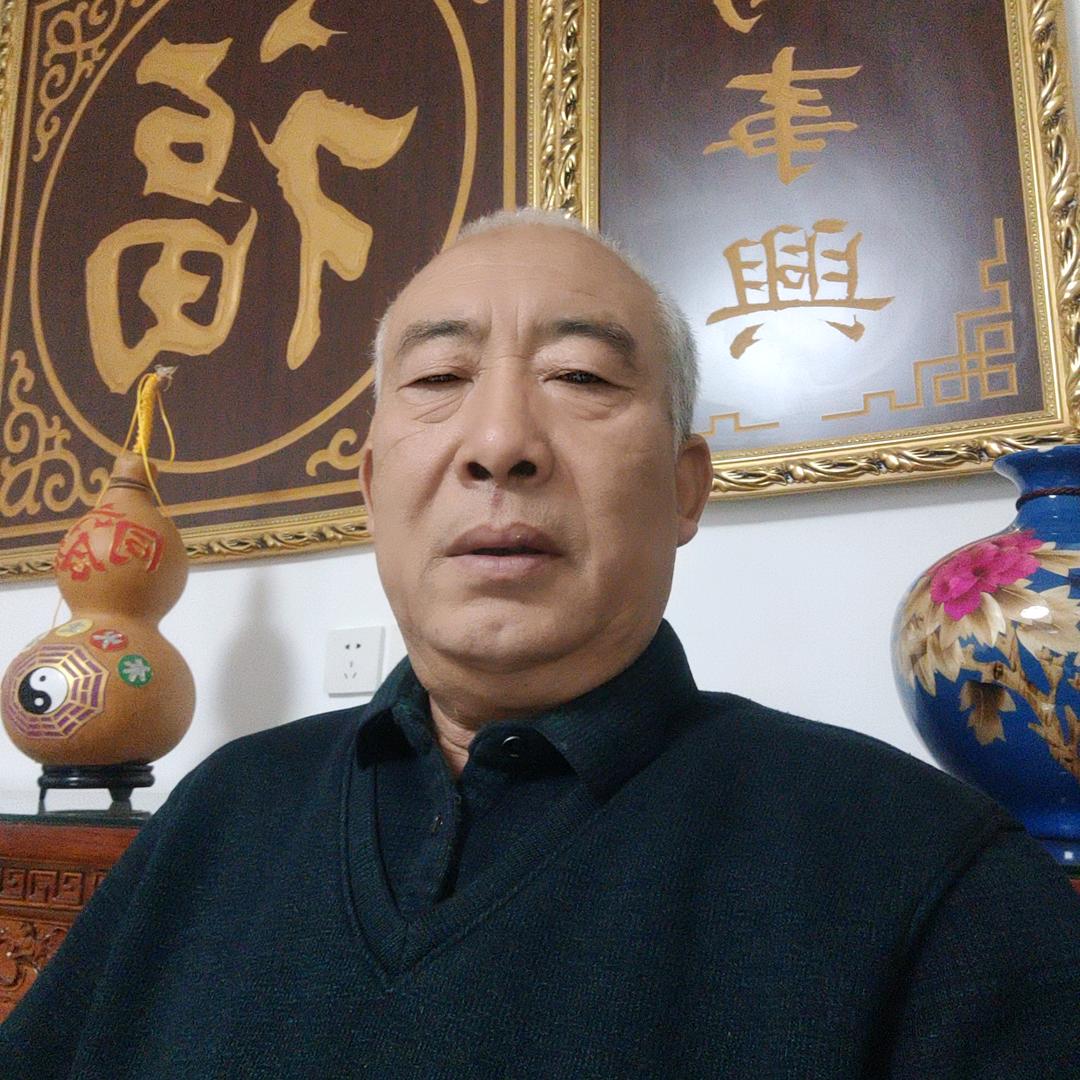 李佳明