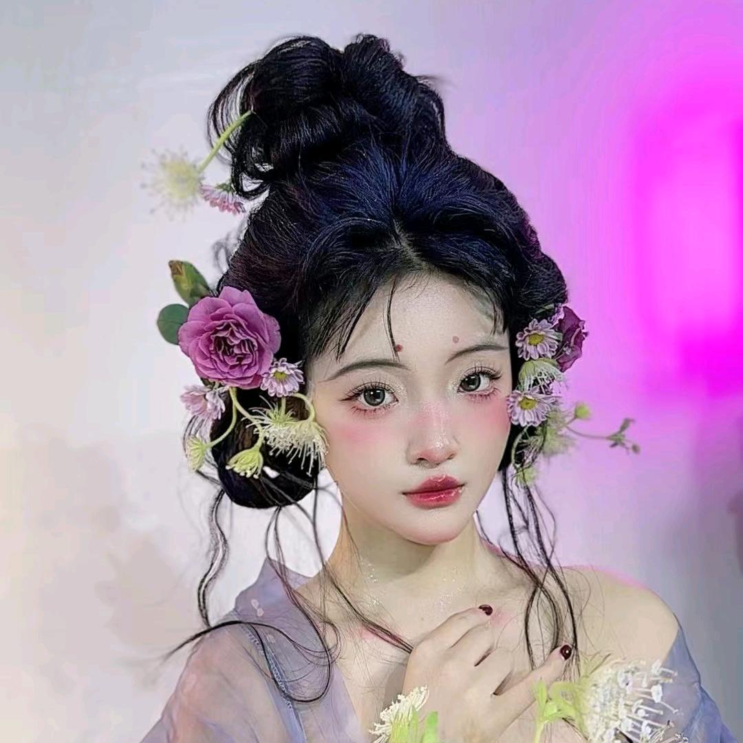 在洛阳化妆的晓翠（线下招生）