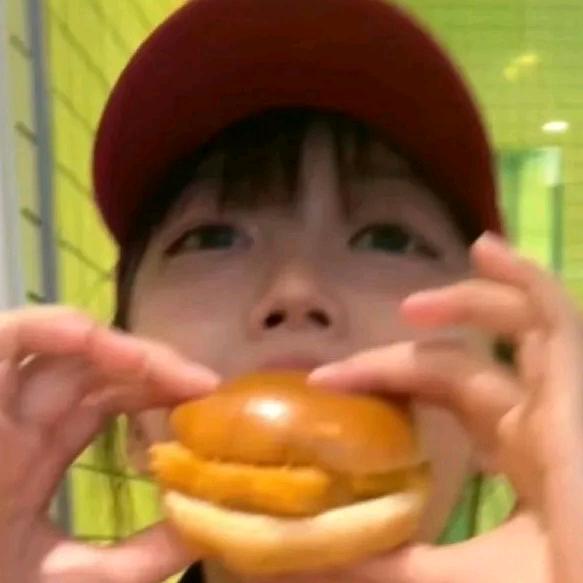 酸奶吃汉堡