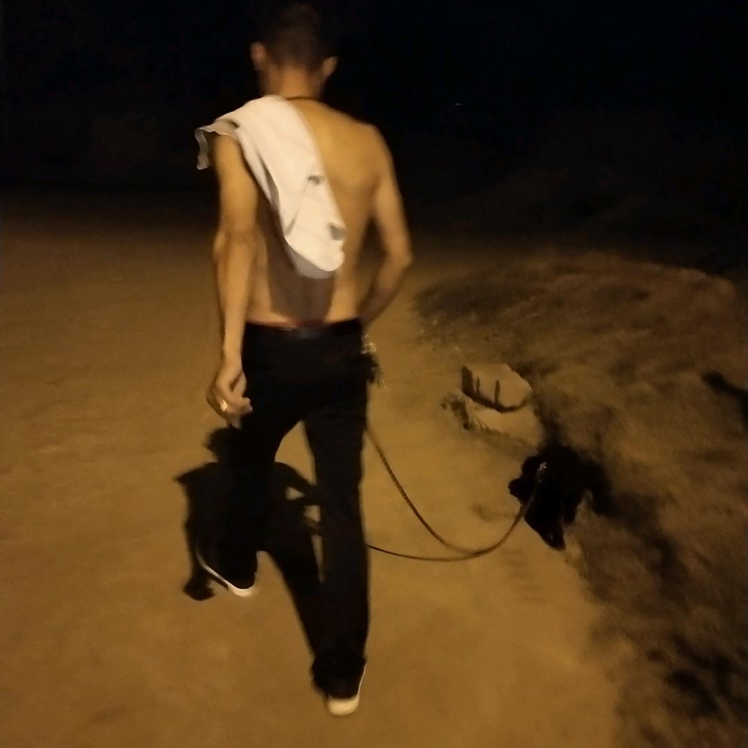 @低调哥