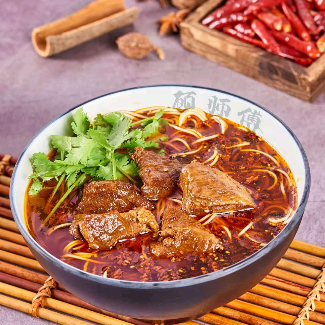 顾师傅  川渝老面馆