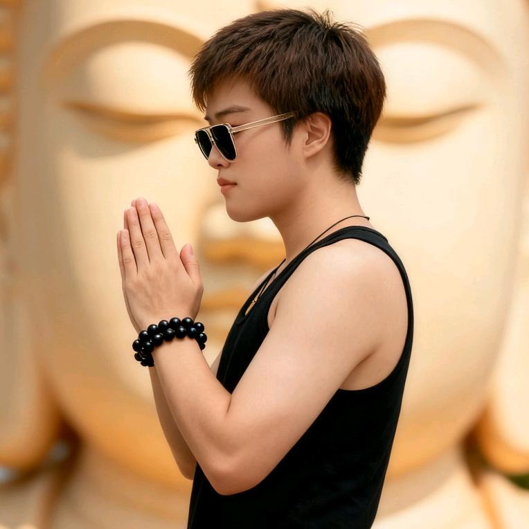 To be number 万.