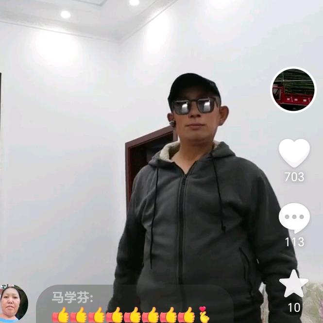 王之伦。高县可久镇客运三轮