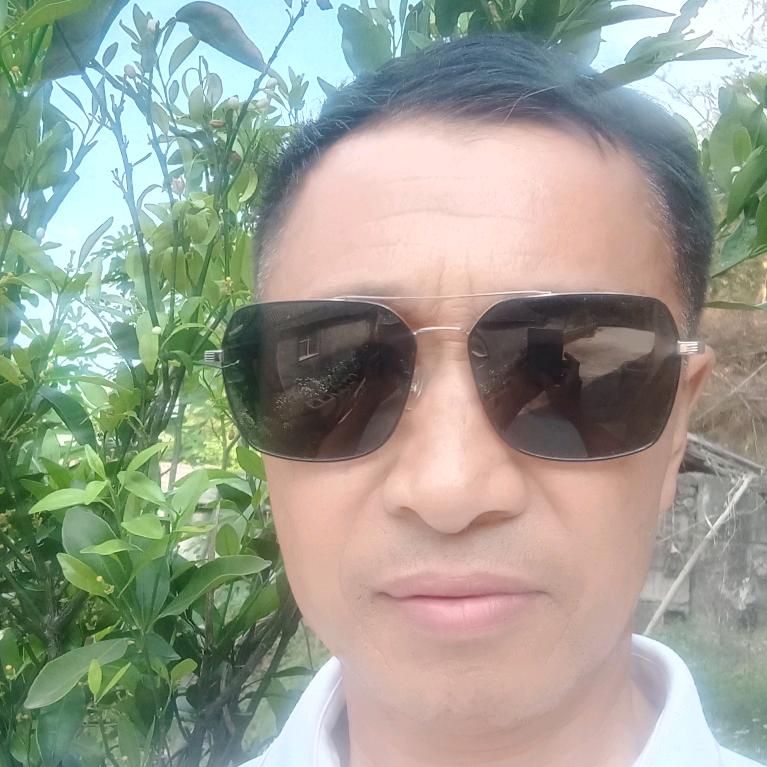 回不去的时光，做个坚强的男人
