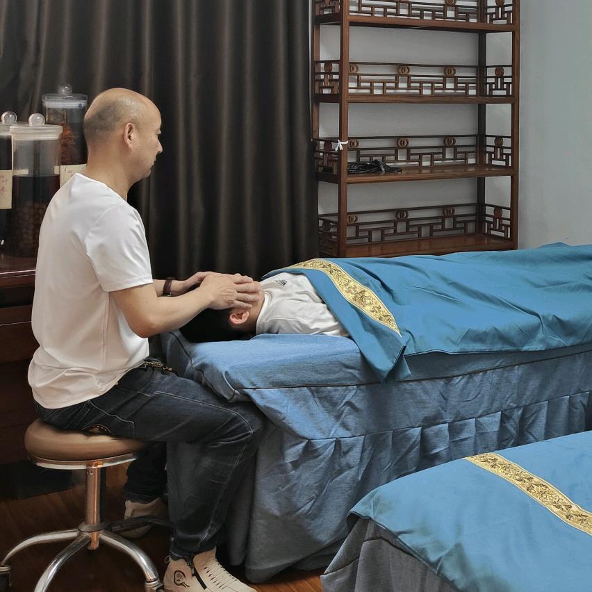 曹老师视力解锁