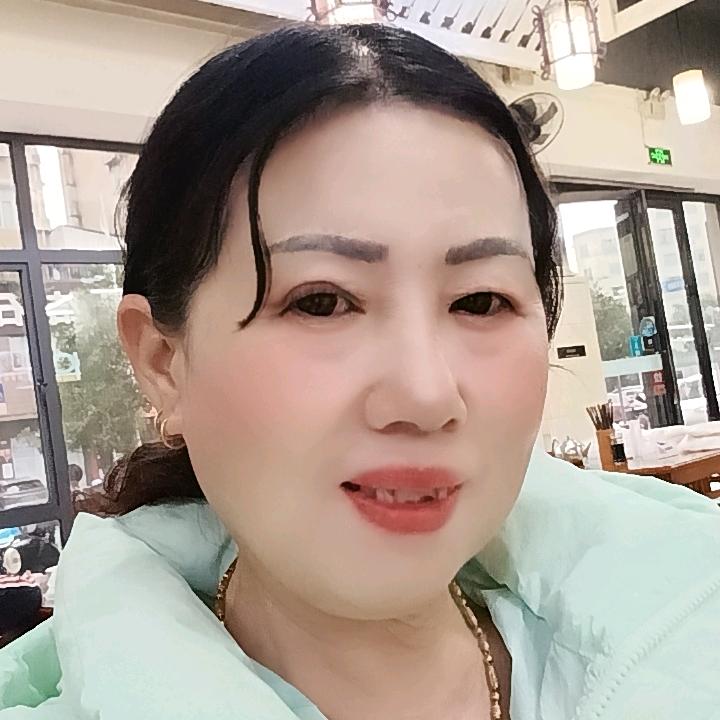 小巧玲珑为妹妹