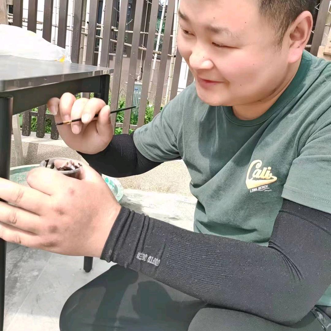 都江堰家具修复☞小高