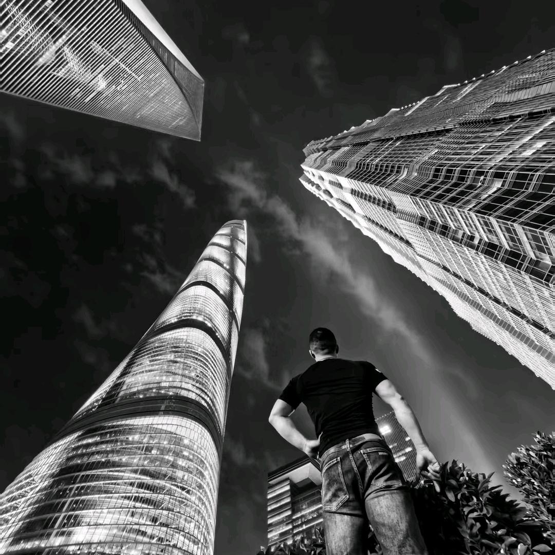 犀核健身小野欧巴