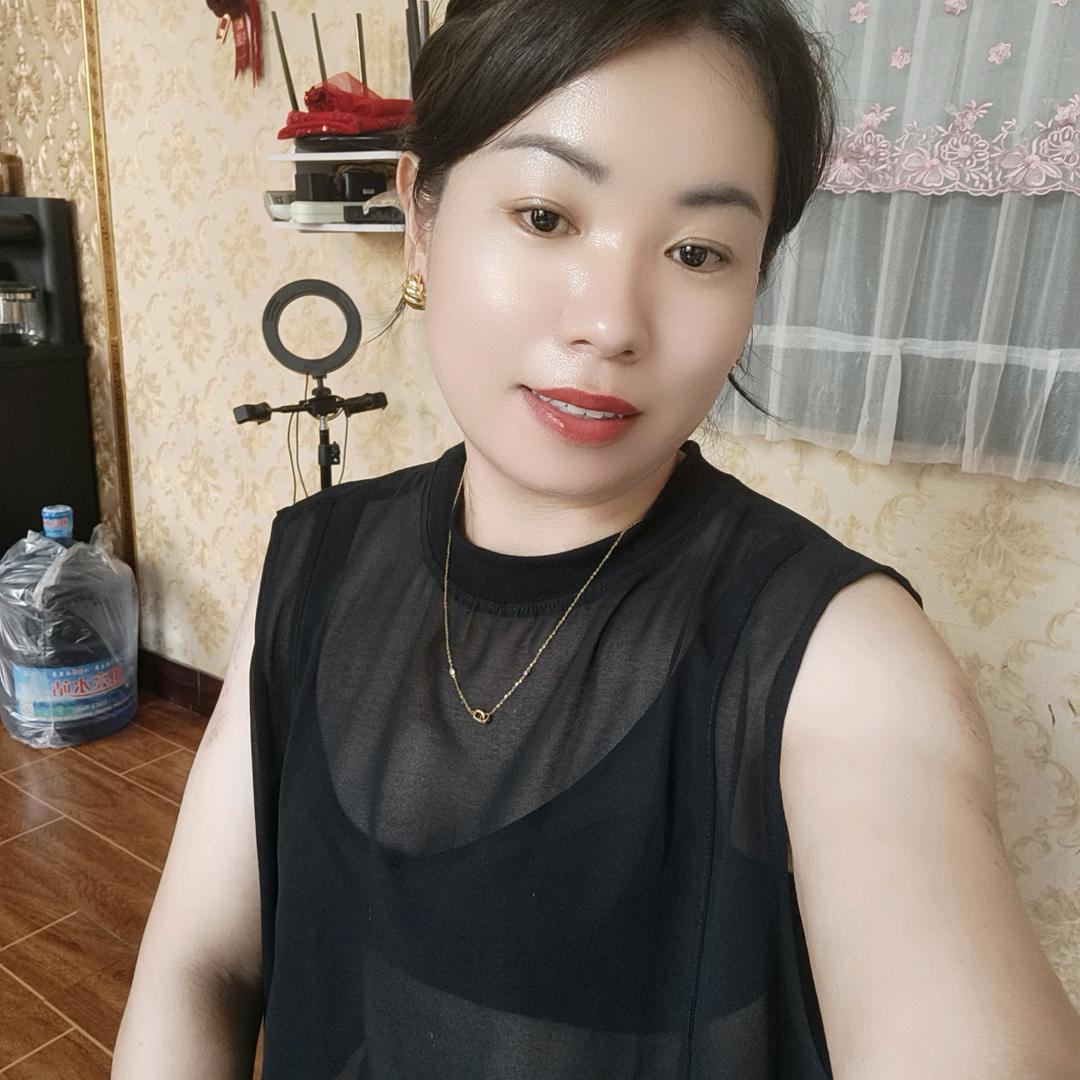 (๑˙❥˙๑)小妞妞